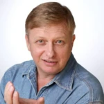 Максим Глотов