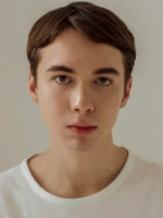 Денис Власенко