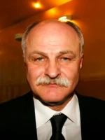 Сергей Шумаков