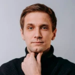 Владимир Петров