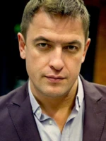 Олег Каменщиков