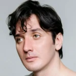 Артур Литвинов